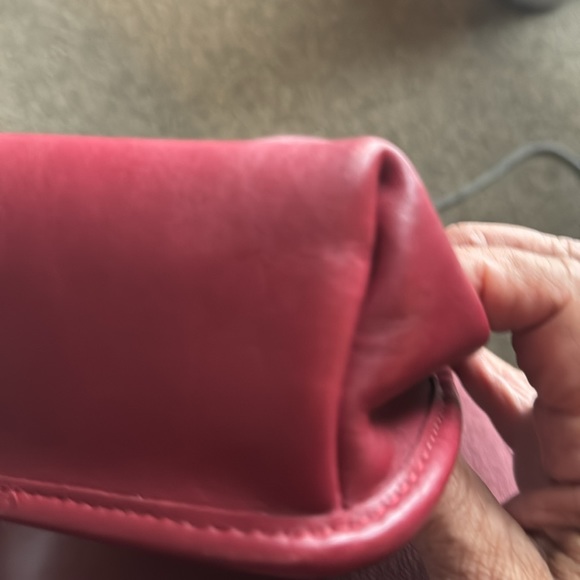 Coach 7 5/8 Vintage flap bag in mint condition wide and strap 21.5 inches long. - Picture 10 of 16